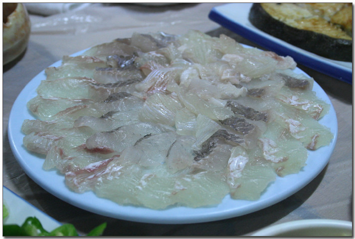 [달맞이 중간길] 아나고회.. 퍼주는 집 > 네티즌 추천맛집